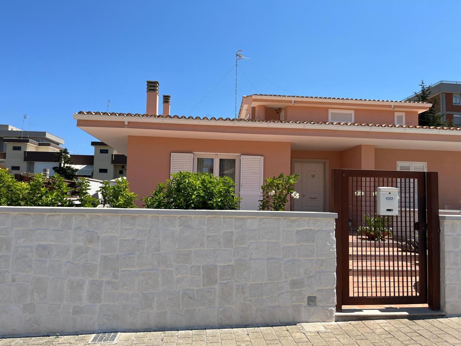 Villa Serena Монополи Экстерьер фото